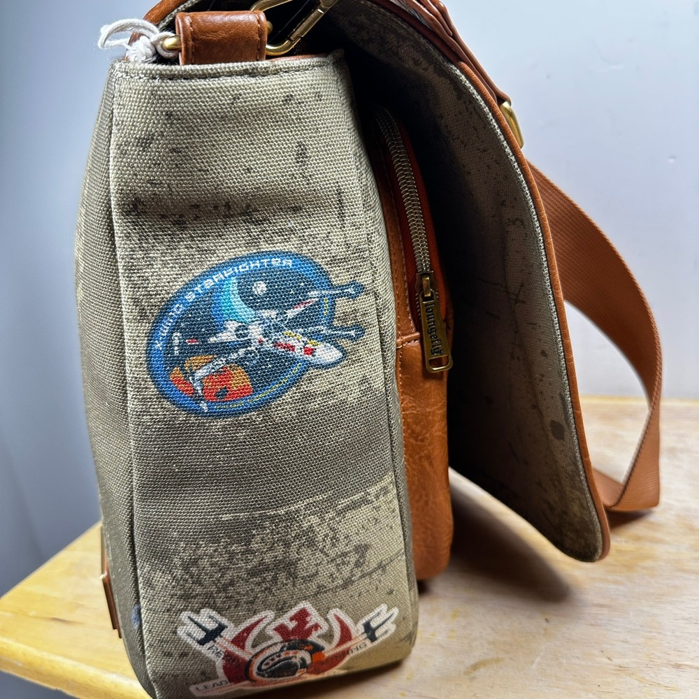 Loungefly Disney Star Wars X-Wing Messenger Bag Green Rebel Pilot Patches Canvas - Picture 4 of 11
